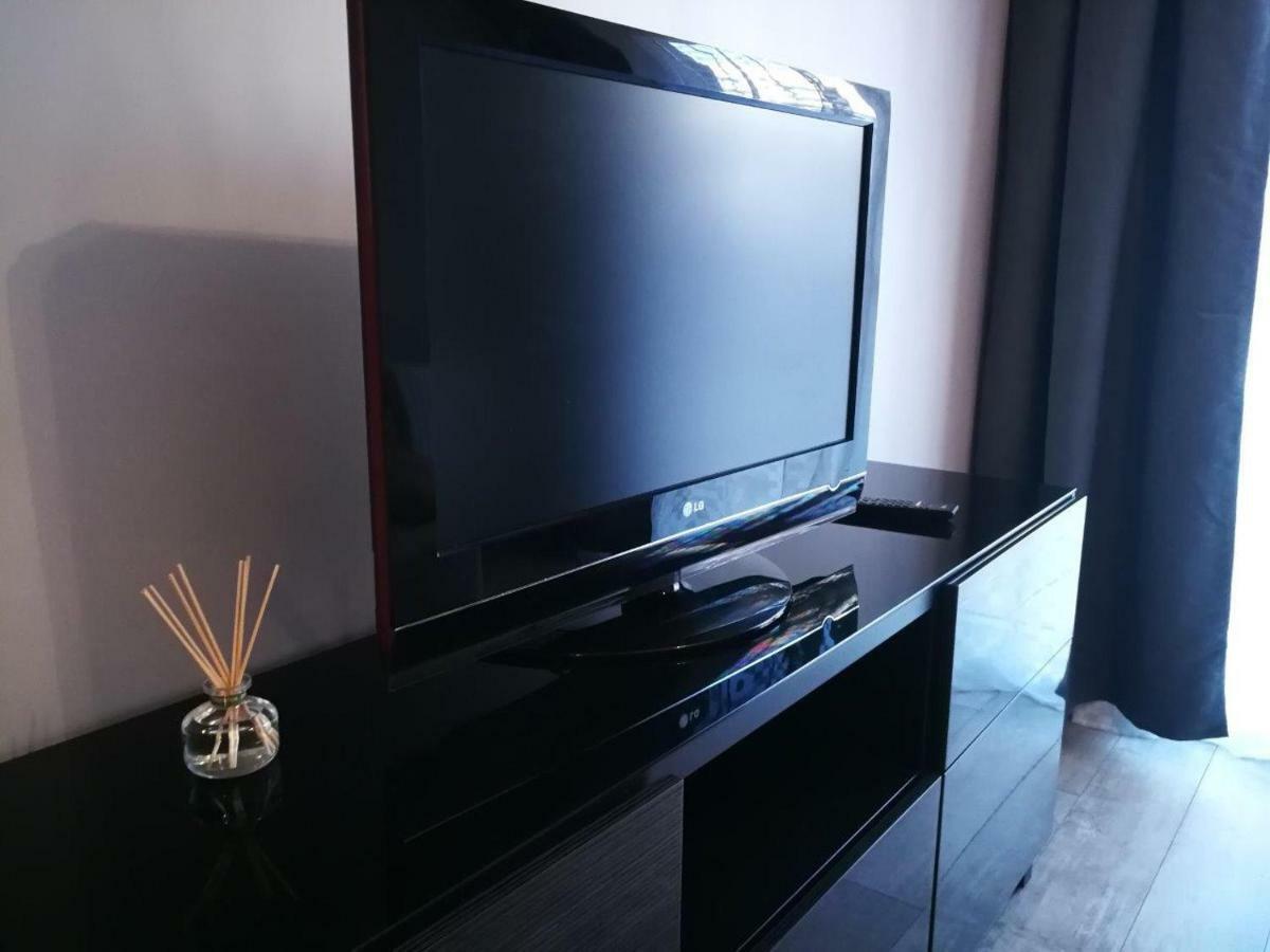 Apartament Nad Odra Z Tarasem Breslau Exterior foto